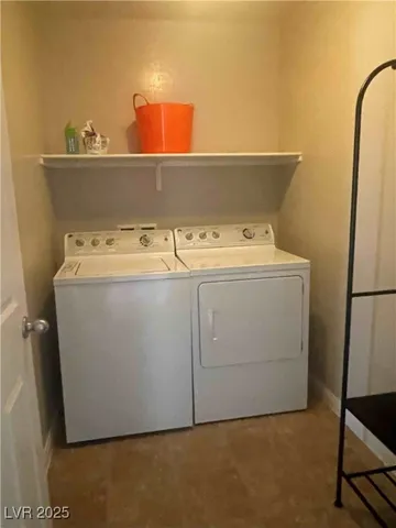 $1,960 | 242 Botanic Gardens Drive, Las Vegas, NV 89148