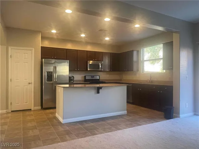 $1,960 | 242 Botanic Gardens Drive, Las Vegas, NV 89148