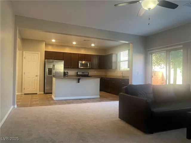 $1,960 | 242 Botanic Gardens Drive, Las Vegas, NV 89148