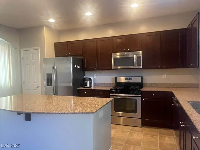 $1,960 | 242 Botanic Gardens Drive, Las Vegas, NV 89148