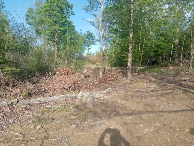 $75,000 | 284 Old Brunswick Road, Gardiner, ME 04345