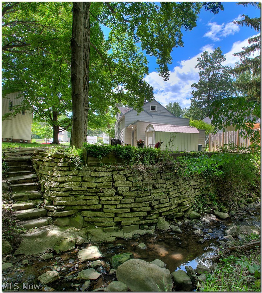 4683 Liberty Road Cleveland, OH 44121 - Photo 19 of 23