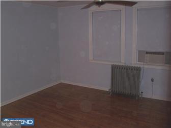 6909 Clinton Road Upper Darby, PA 19082 - Photo 3 of 6