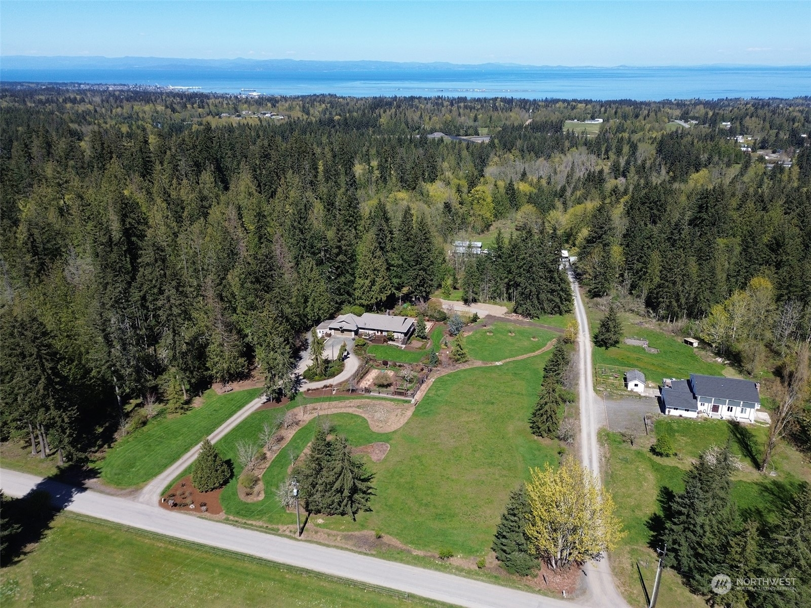 234 Baker Farm Road Port Angeles, WA 98362 - Photo 4 of 40 Gallery Image 4