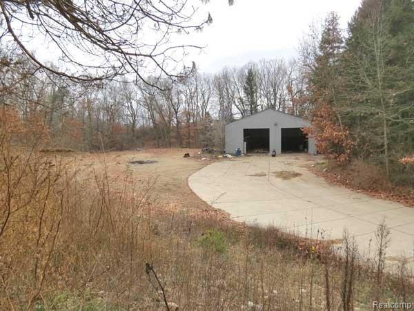 2197 West Commerce Road Milford, MI 48380 - Photo 3 of 22 Pole Barn