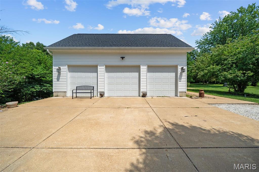 118 Crescent Road Ballwin, MO 63021 - Photo 40 of 45