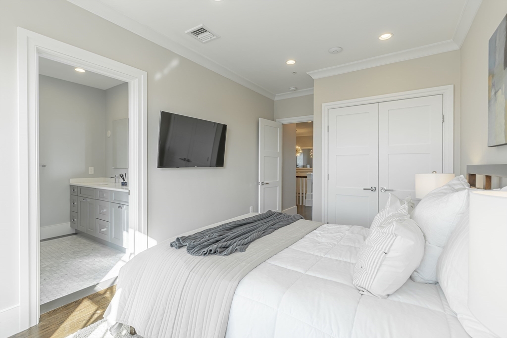 35 Farragut Road, Unit 3 Boston, MA 02127 - Photo 27 of 40 Gallery Image 27