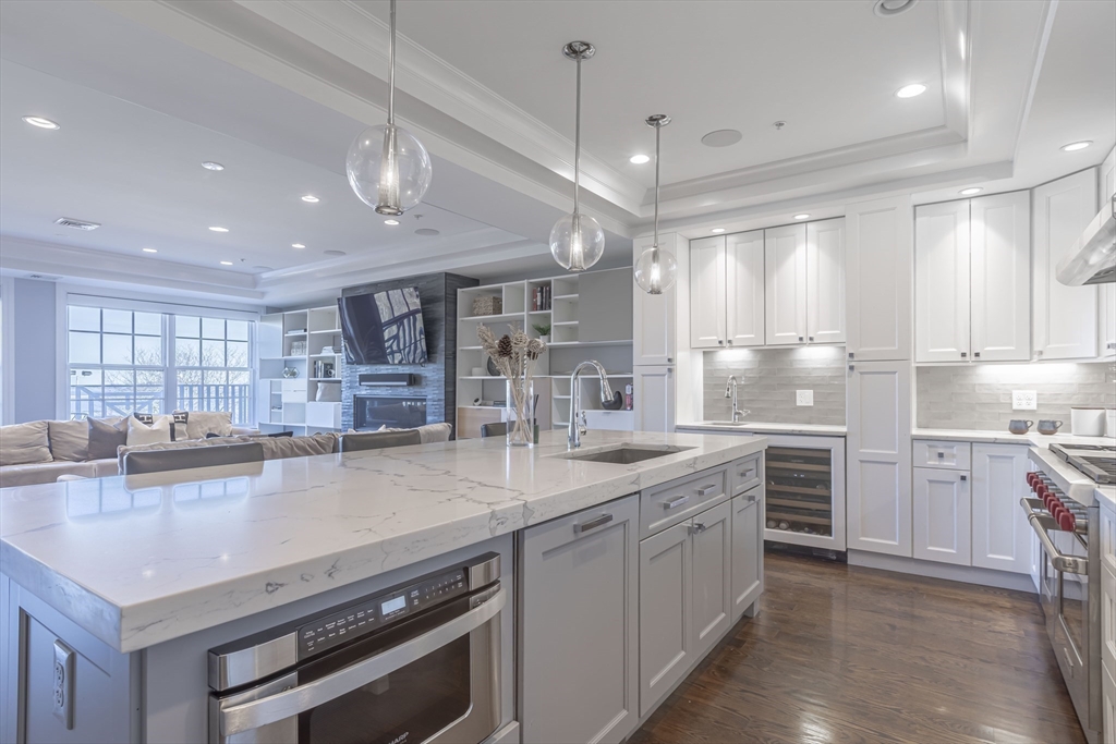 35 Farragut Road, Unit 3 Boston, MA 02127 - Photo 5 of 40 Gallery Image 5
