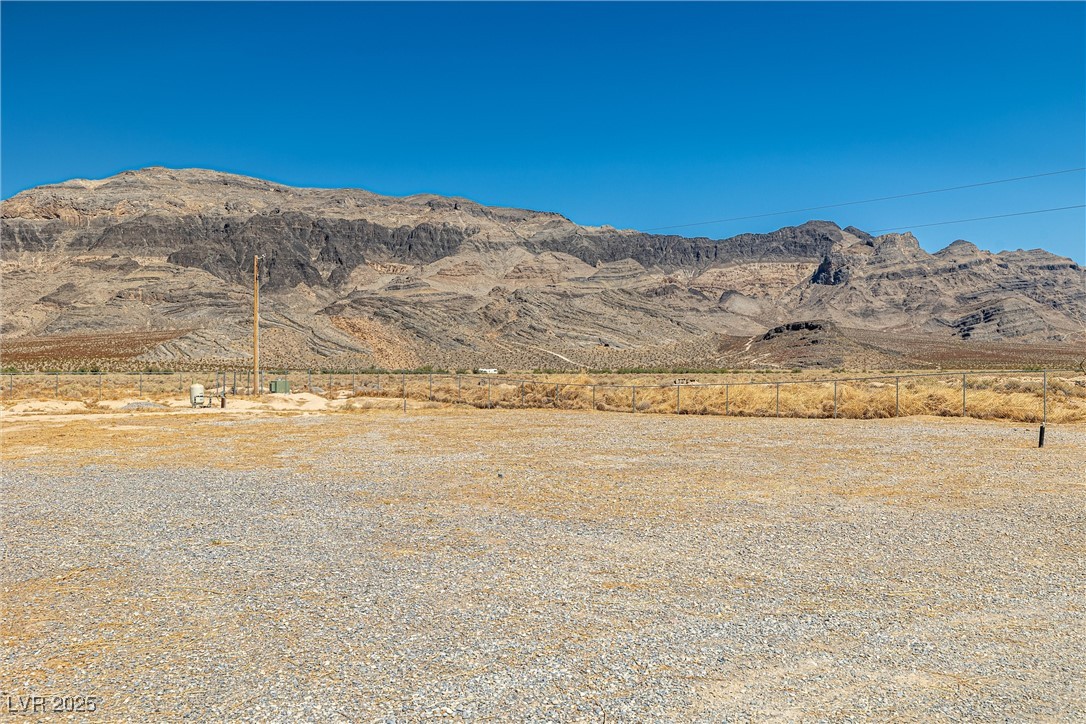 2150 West Harris Farm Road Pahrump, NV 89060 - Photo 11 of 33 Mountain view