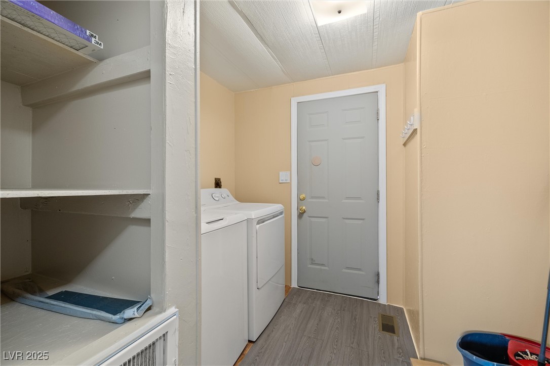 2150 West Harris Farm Road Pahrump, NV 89060 - Photo 24 of 33 Laundry room / separate washer and dryer