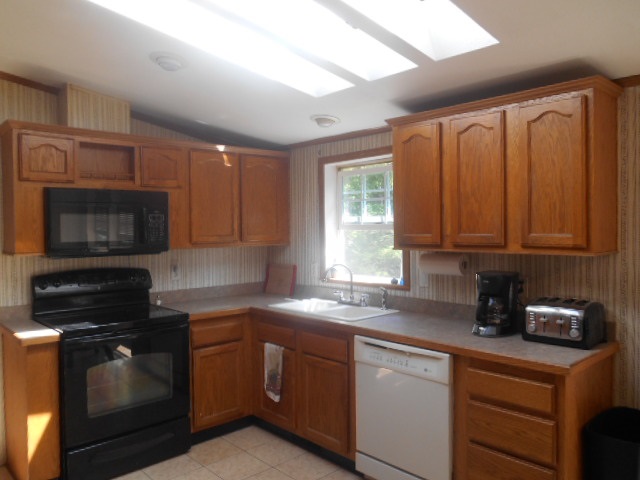 140 Pine Ridge Road Middleton, NH 03887 - Photo 8 of 30 Gallery Image 8