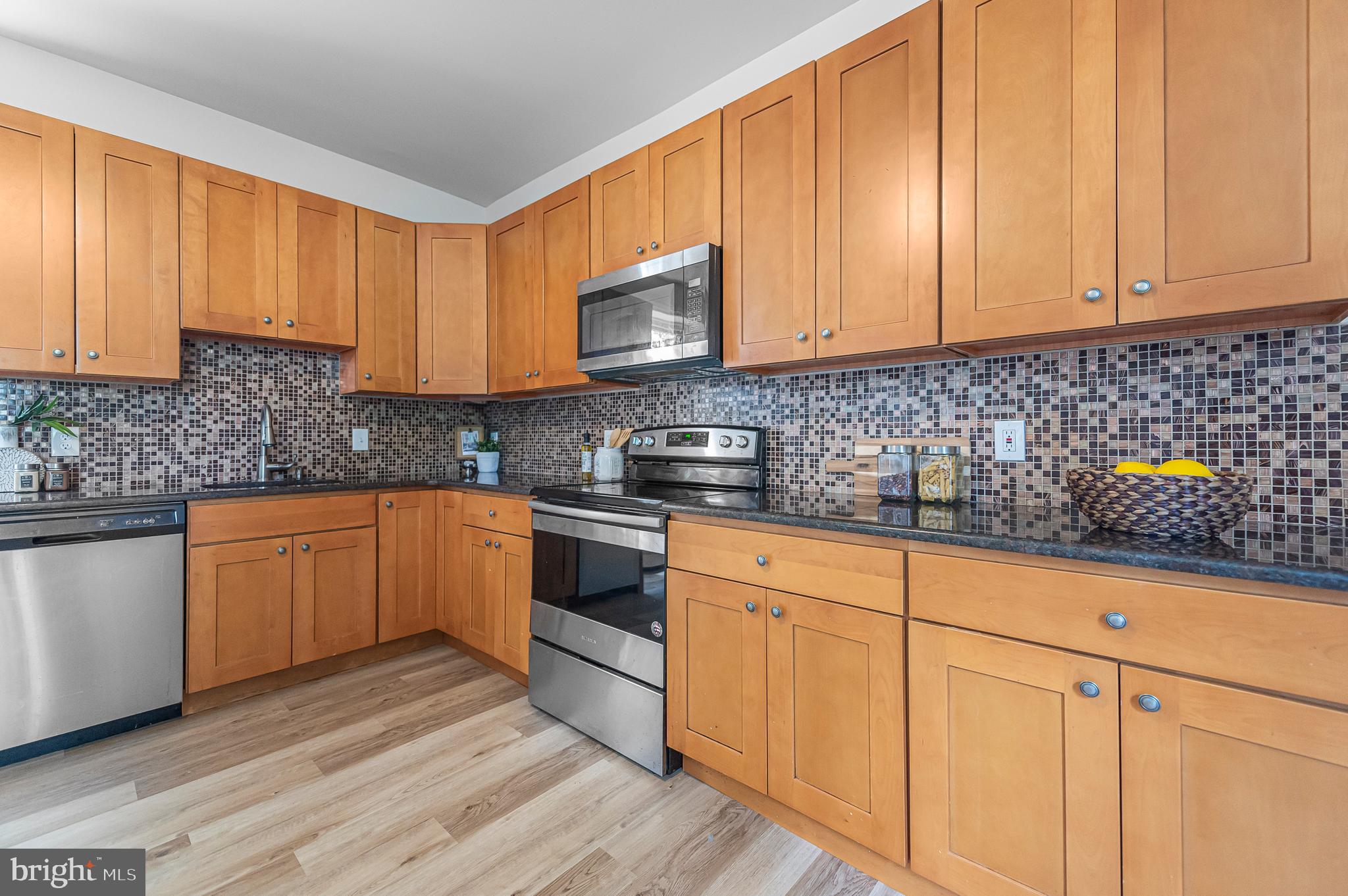 705 Shadyside Avenue Croydon, PA 19021 - Photo 4 of 38