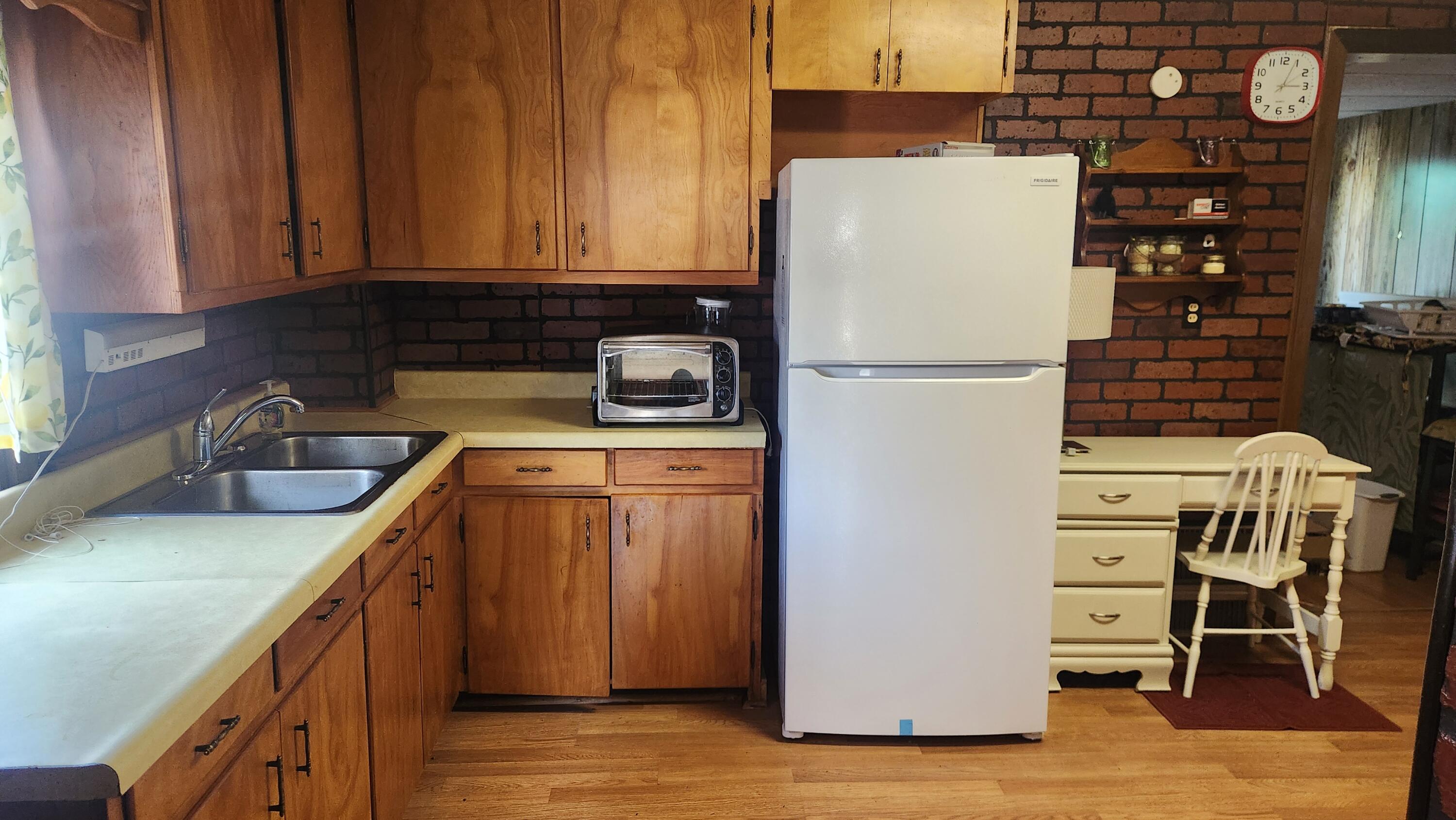 43 State Street Millinocket, ME 04462 - Photo 5 of 27 1000015830