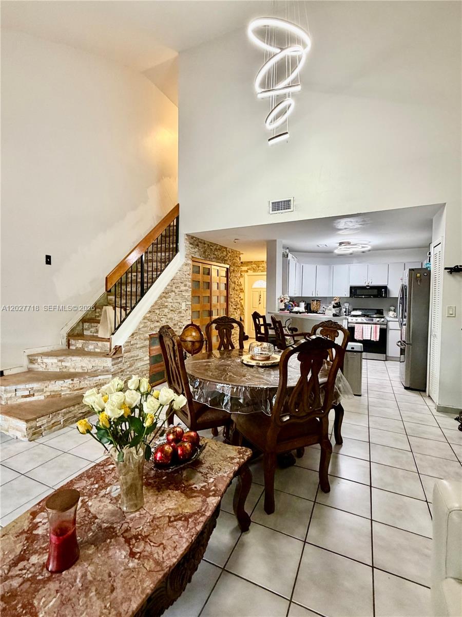 6492 Southwest 129th Avenue Miami, FL 33183 - Photo 8 of 23