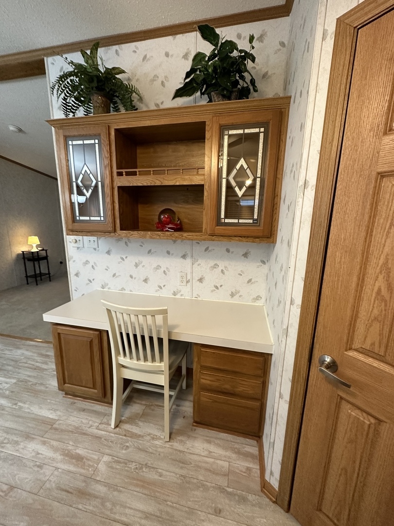 286 Blackthorn Road Matteson, IL 60443 - Photo 12 of 28 a view of livingroom with wooden floor and a fireplace
