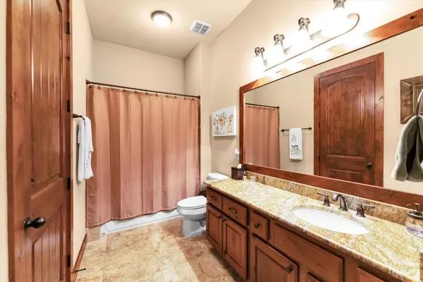 $1,999,999 | 20433 Doral Drive, Point Blank, TX 77364