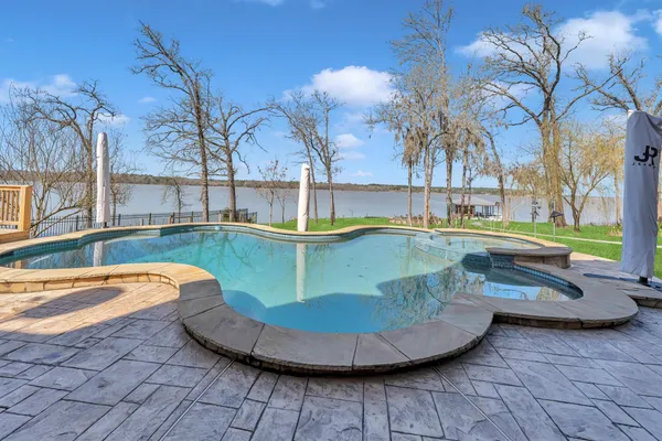 $1,999,999 | 20433 Doral Drive, Point Blank, TX 77364