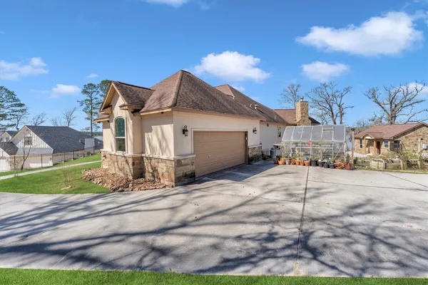 $1,999,999 | 20433 Doral Drive, Point Blank, TX 77364