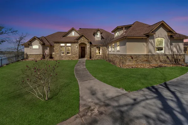 $1,999,999 | 20433 Doral Drive, Point Blank, TX 77364