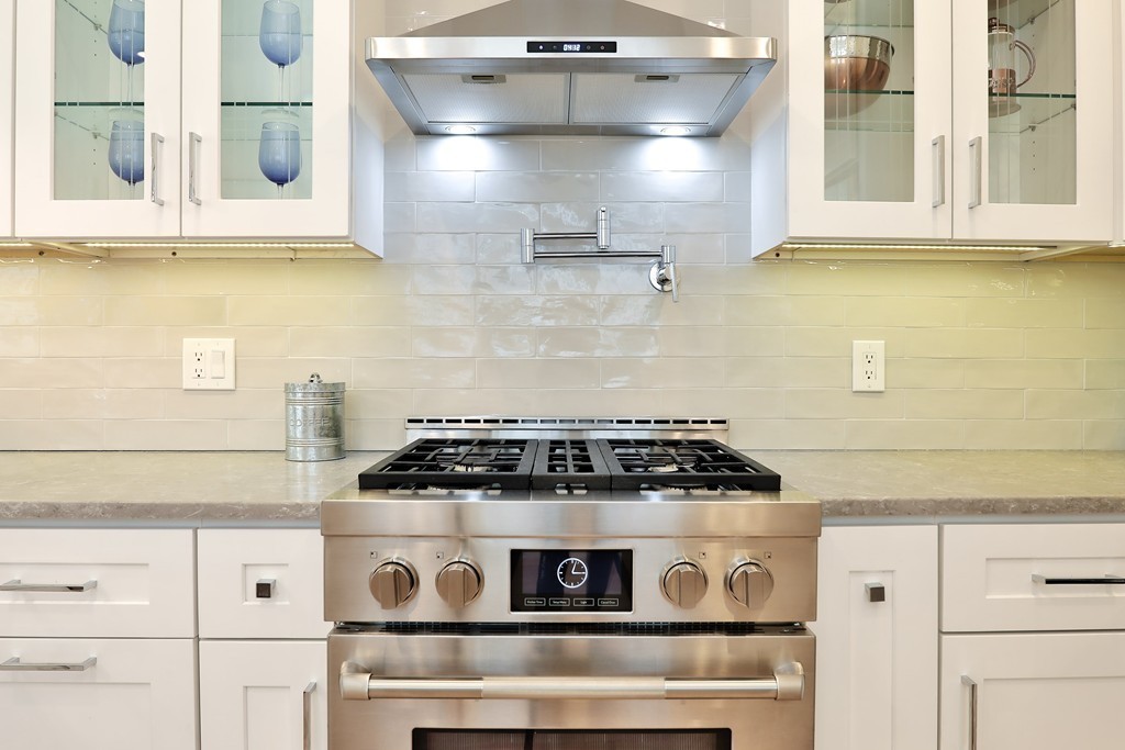 8 Hamilton Road, Unit 1 Somerville, MA 02144 - Photo 14 of 30