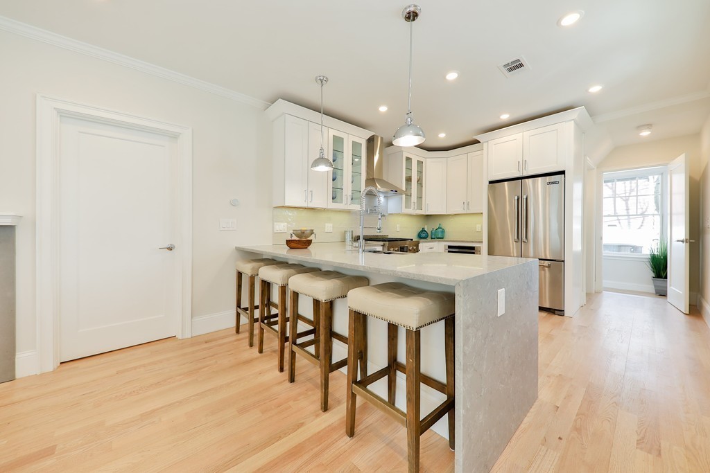 8 Hamilton Road, Unit 1 Somerville, MA 02144 - Photo 6 of 30