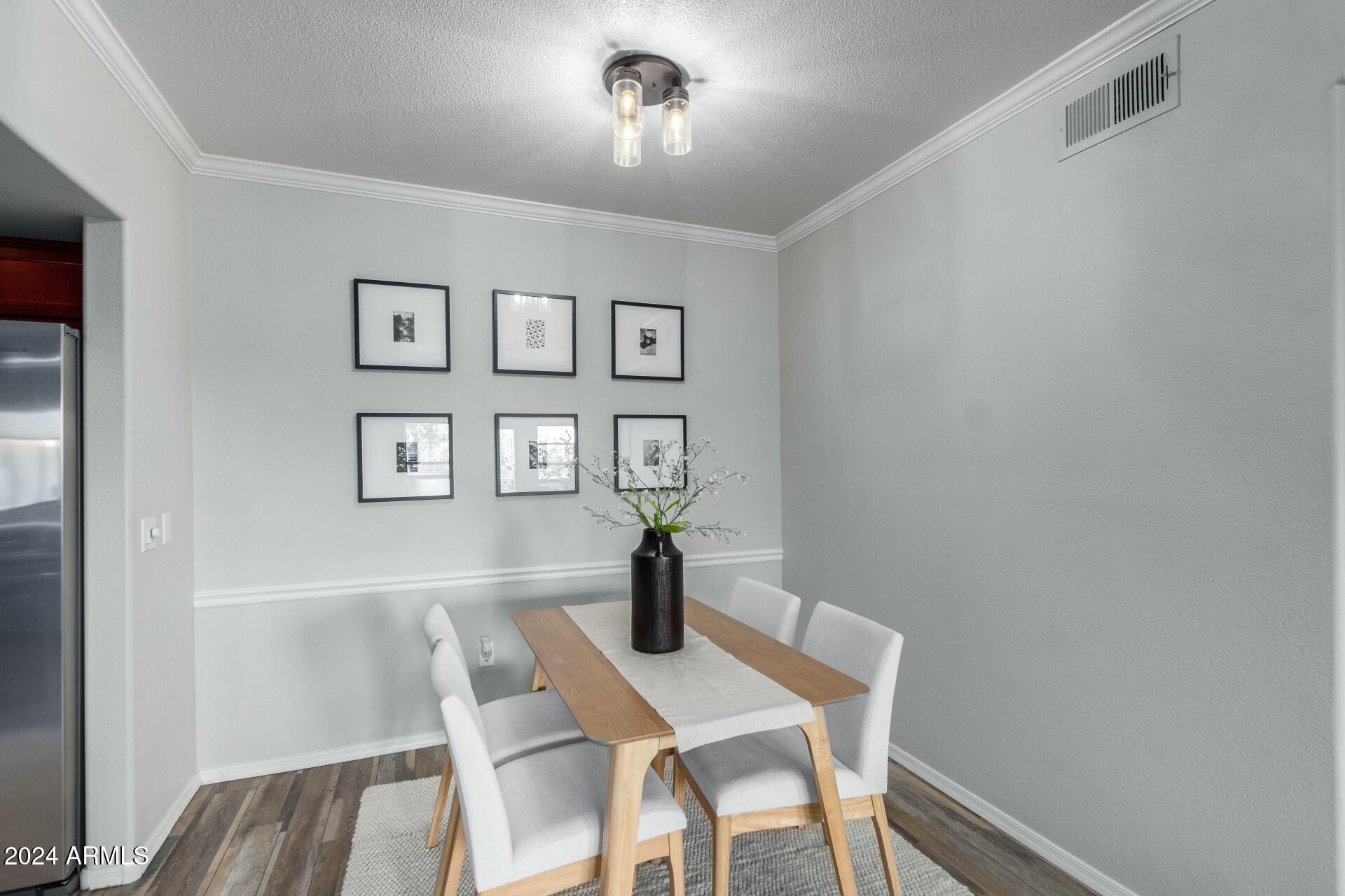 15095 North Thompson Peak Parkway, Unit 3099 Scottsdale, AZ 85260 - Photo 11 of 26 Dining space