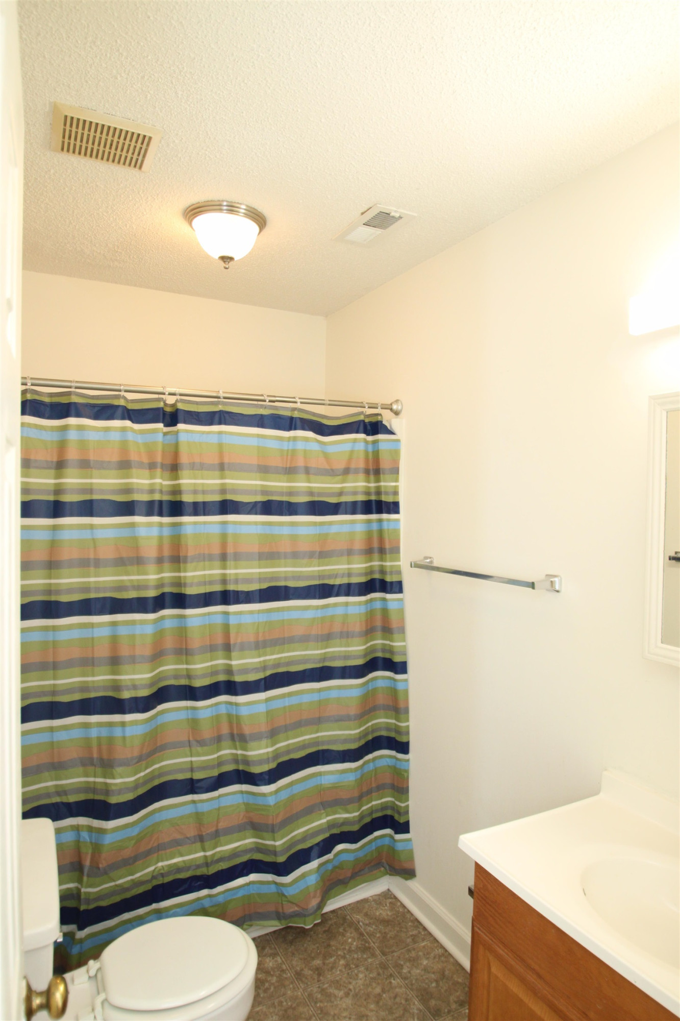 3537 Ivy Commons Drive, Unit 202 Raleigh, NC 27606 - Photo 21 of 51 Bathroom for front Bedrrom