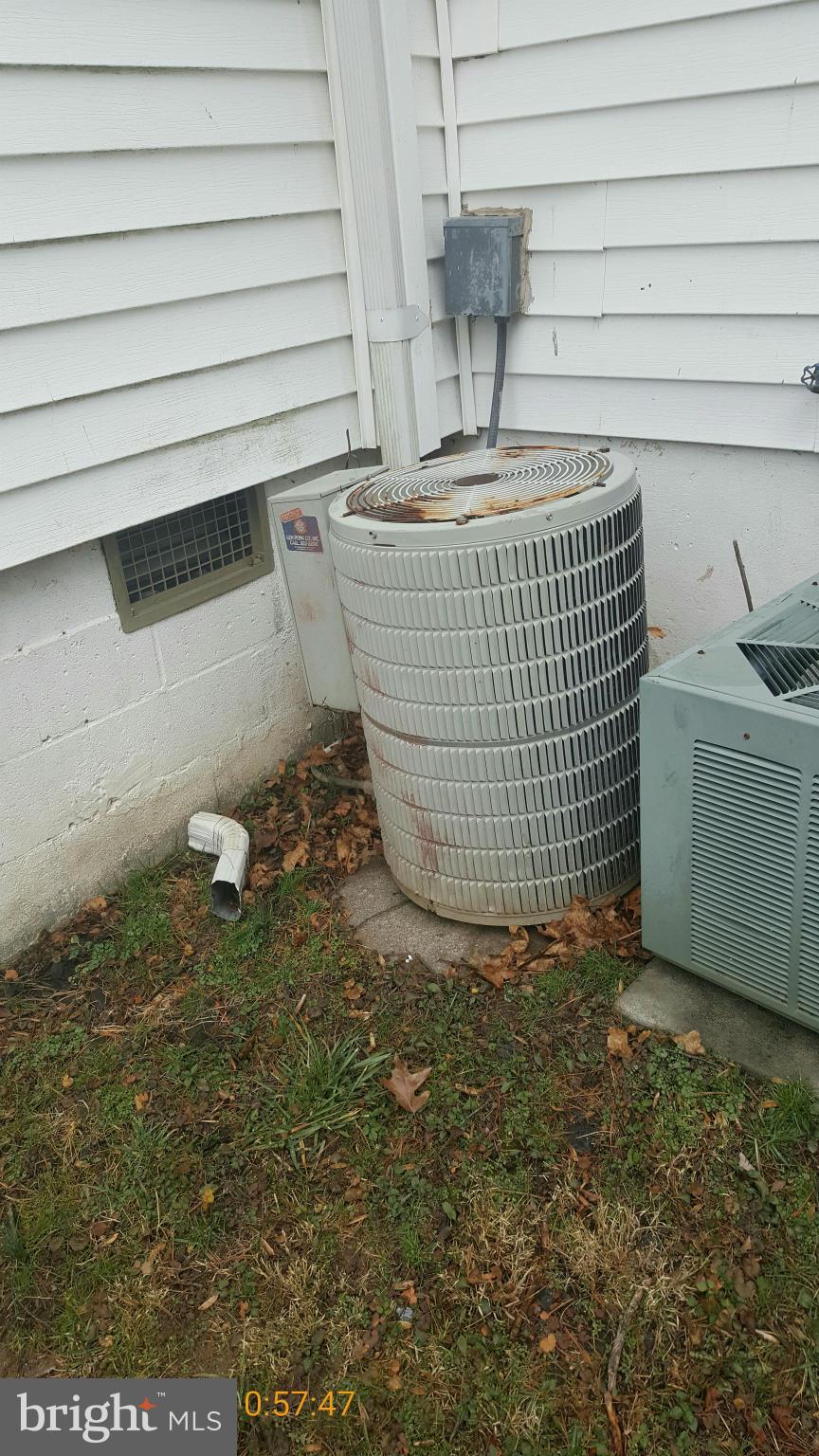 8611 Inwood Road Baltimore, MD 21244 - Photo 23 of 23 a view of roof