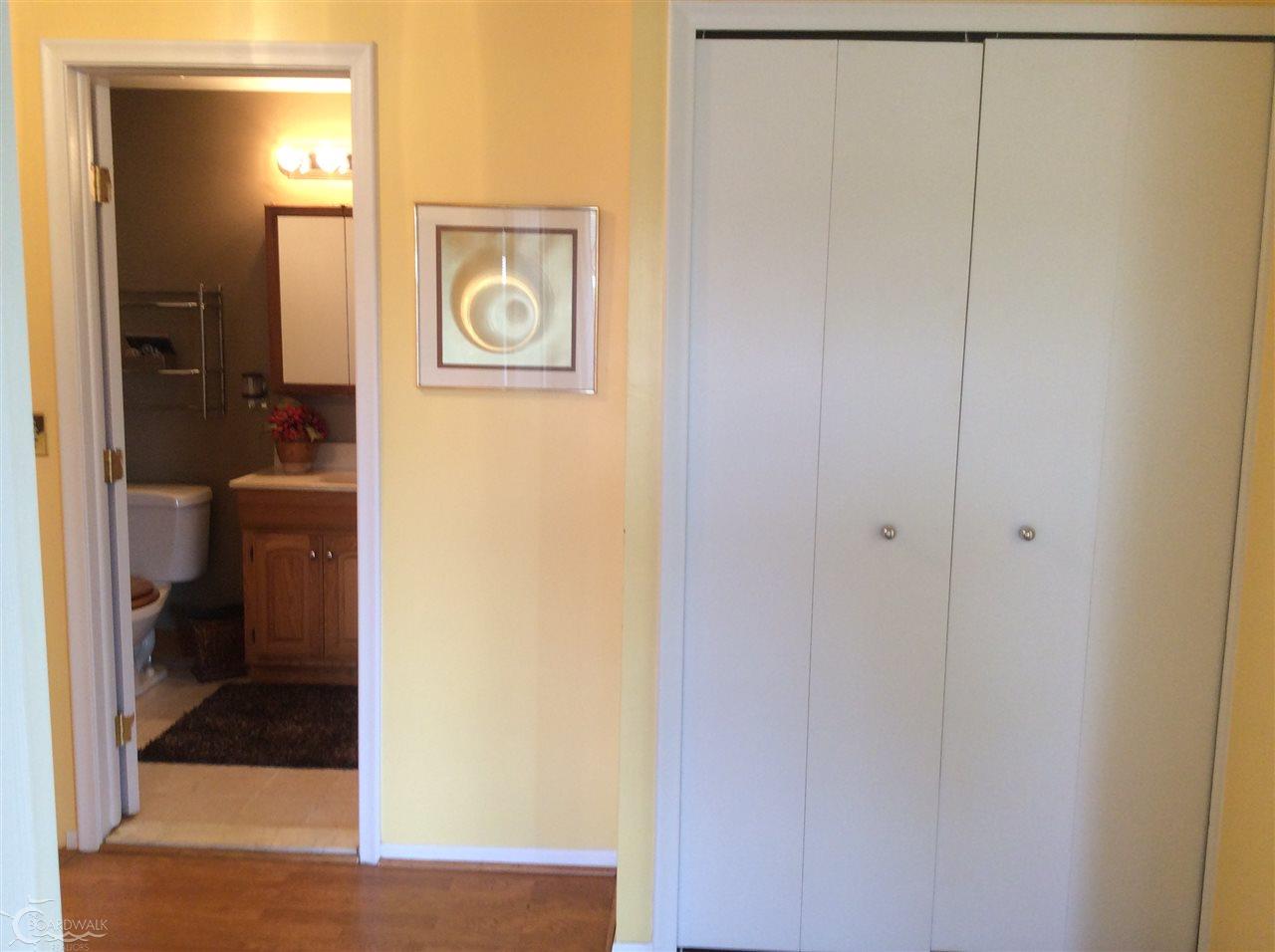 51114 South Foster Road New Baltimore, MI 48047 - Photo 20 of 38 31351749-19.JPG