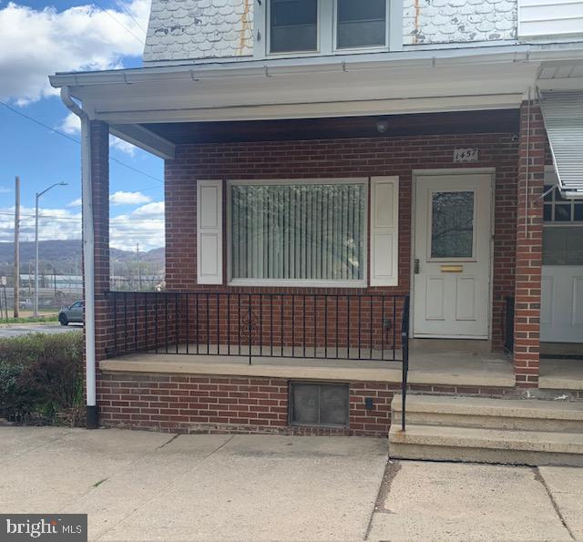 1457 Church Street Reading, PA 19601 - Photo 2 of 5