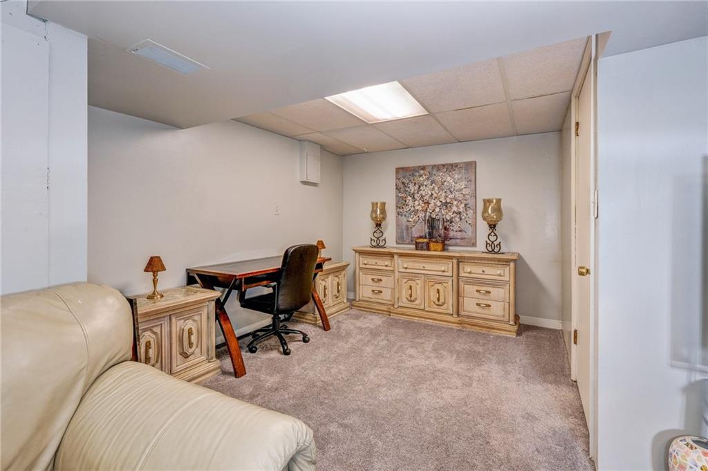 144 Old Rte 8 South Valencia, PA 16059 - Photo 19 of 22 Gallery Image 19