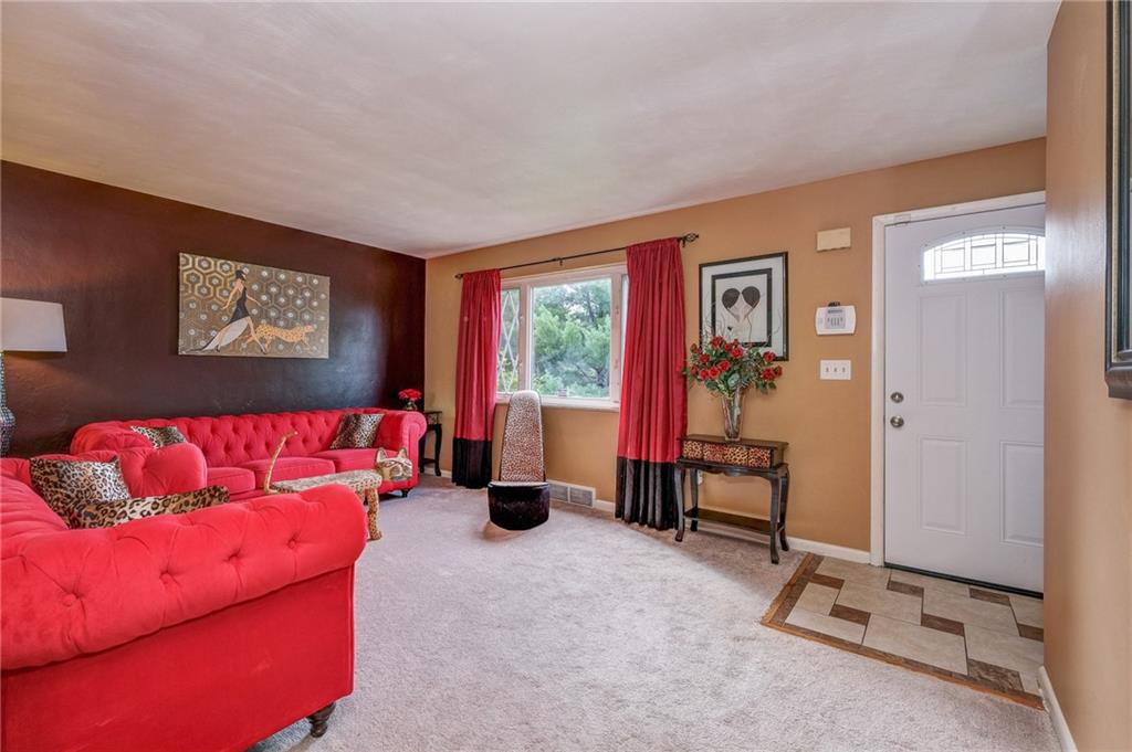 144 Old Rte 8 South Valencia, PA 16059 - Photo 6 of 22 Gallery Image 6