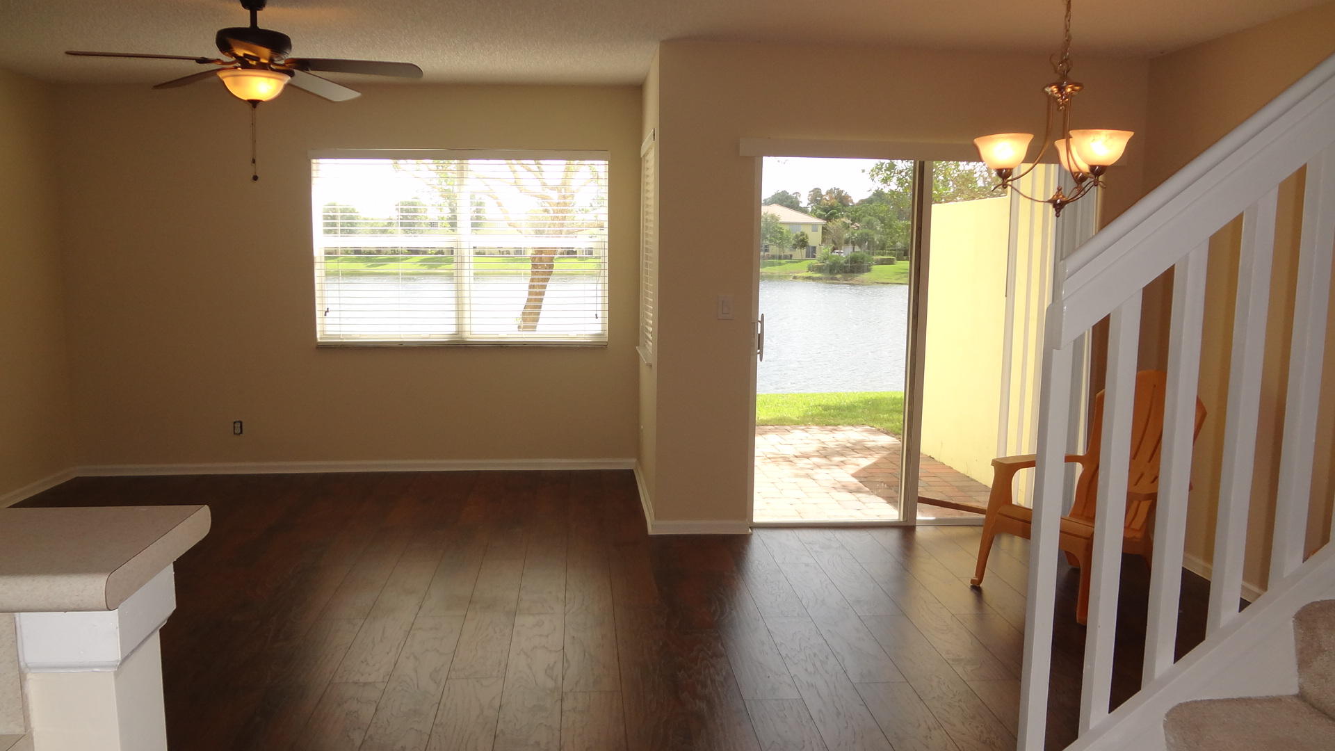 804 Imperial Lake Road West Palm Beach, FL 33413 - Photo 5 of 23 Living area