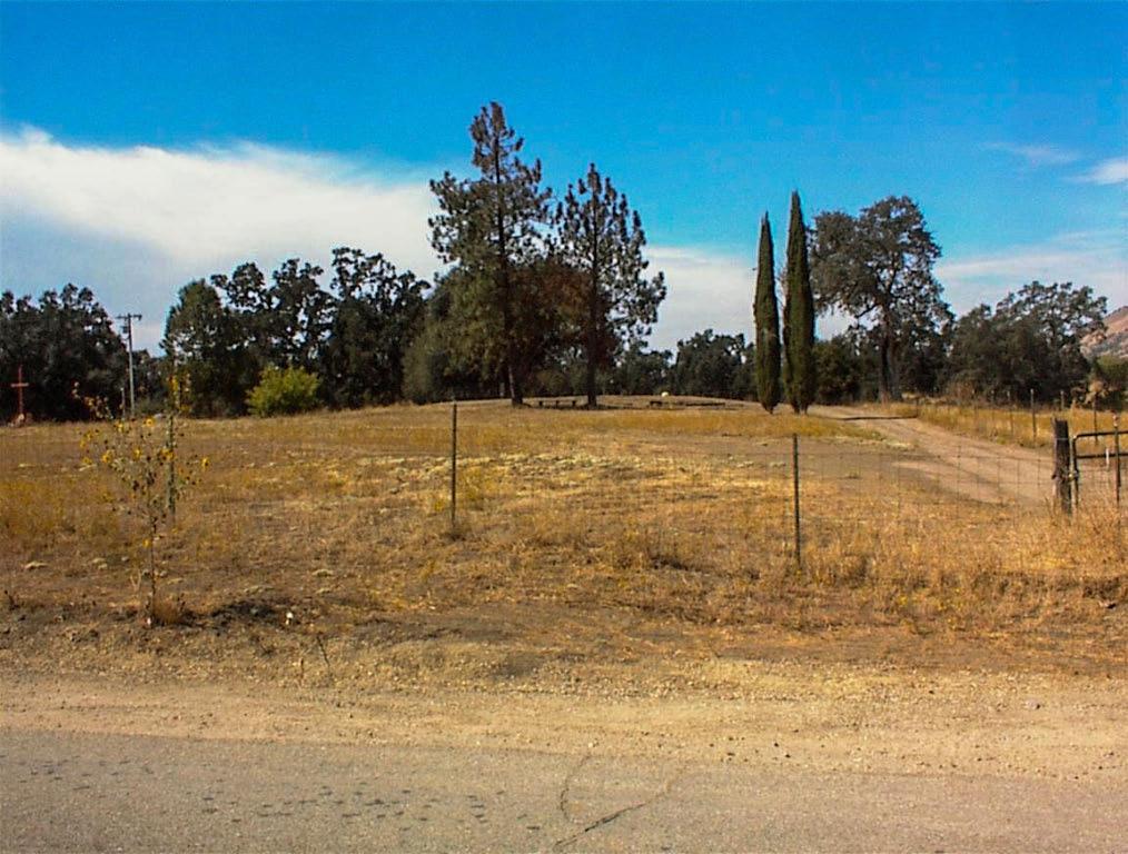 32351 Indian Guide Road Squaw Valley, CA 93675 - Photo 2 of 18 Gallery Image 2
