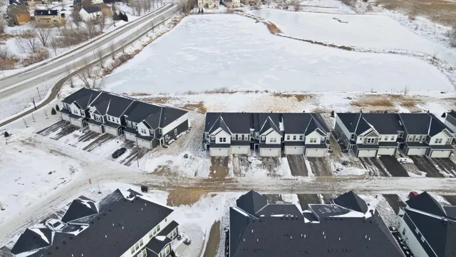 $450,000 | 17922 Genoa Drive, Lakeville, MN 55044