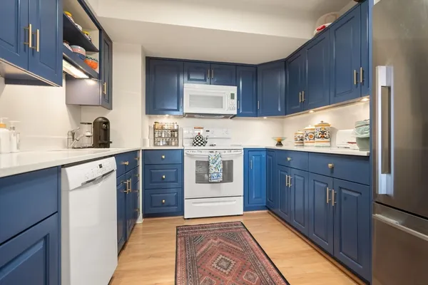 $899,000 | 250 Hammond Pond Parkway, Unit 1406N, Newton, MA 02467