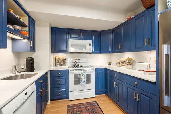 $899,000 | 250 Hammond Pond Parkway, Unit 1406N, Newton, MA 02467