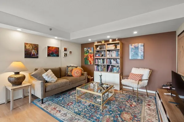 $899,000 | 250 Hammond Pond Parkway, Unit 1406N, Newton, MA 02467