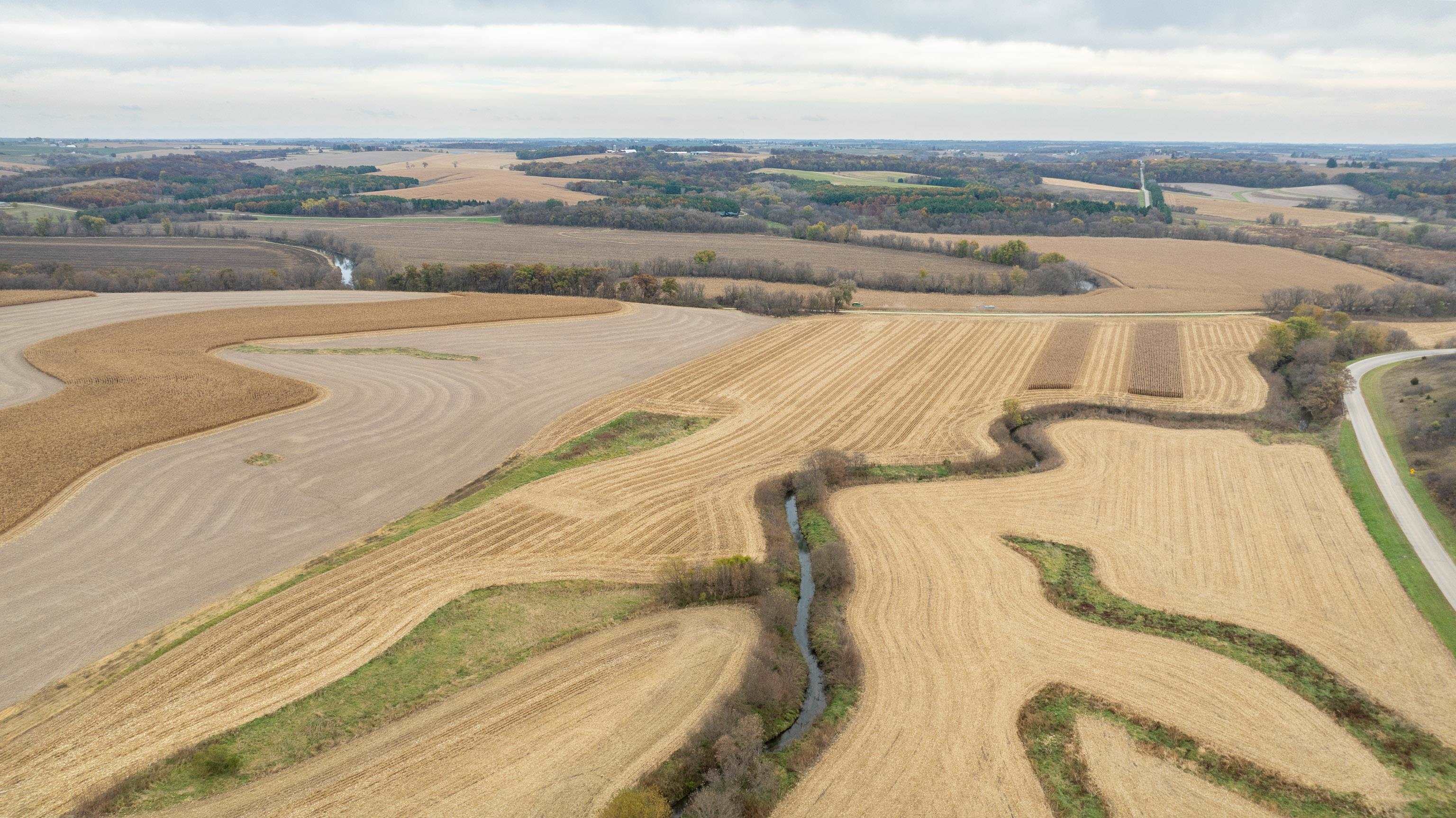 8236 County Road K Gratiot, WI 53541 - Photo 12 of 59