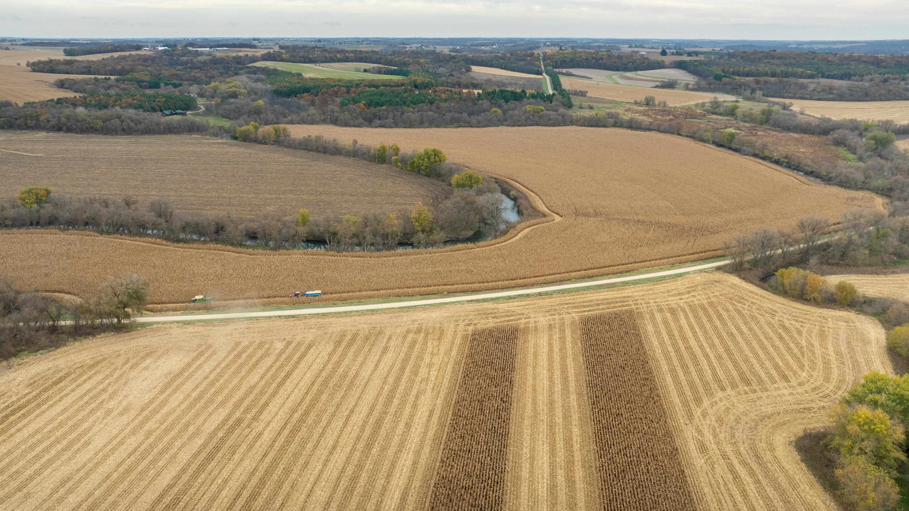 8236 County Road K Gratiot, WI 53541 - Photo 14 of 59