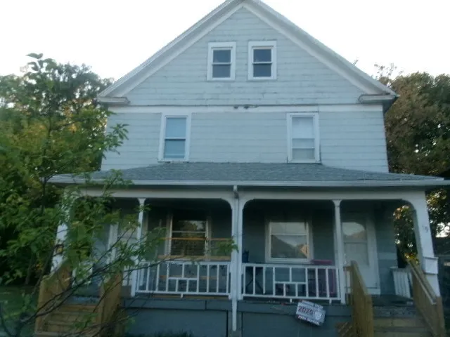 $1,495 | 17 Aurora Street, Rochester, NY 14621