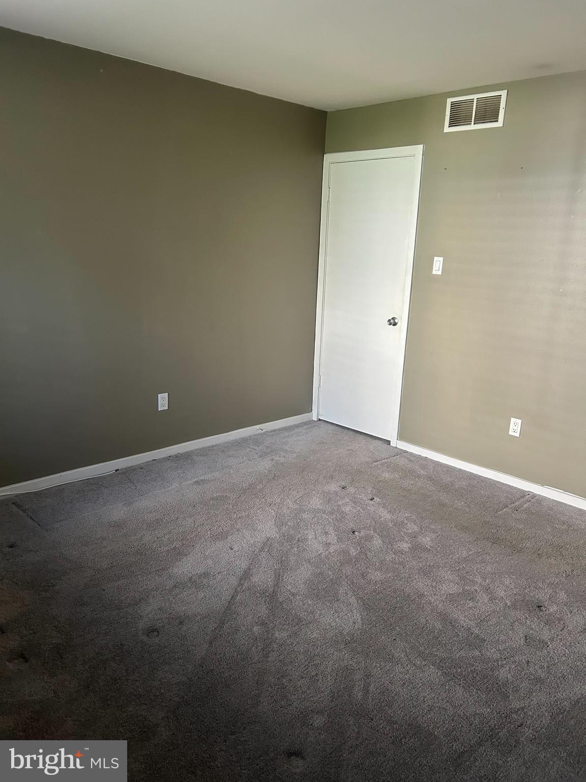 413 Gregorys Way Voorhees, NJ 08043 - Photo 5 of 11 a view of an empty room