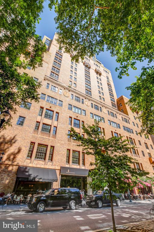 219 South 18th Street, Unit 1506 Philadelphia, PA 19103 - Photo 28 of 28 a front view of a building