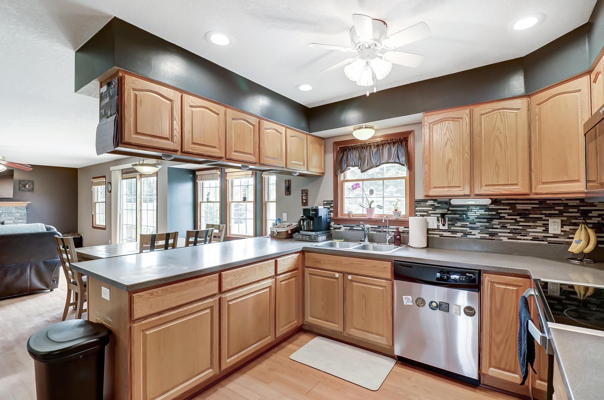 111 Auld Ridge Way Hebron, OH 43025 - Photo 42 of 62 Kitchen