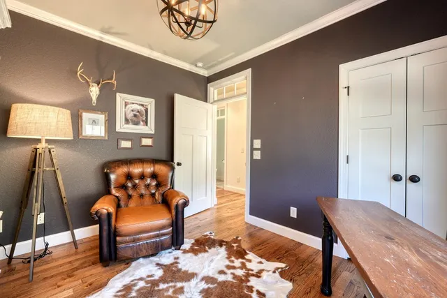 a living room filled with furniture