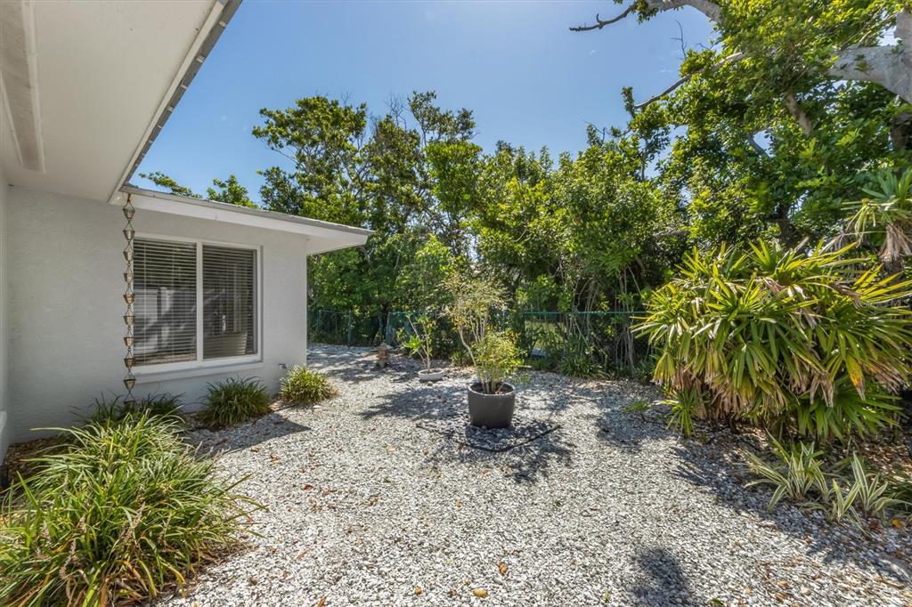 413 Poinsettia Road Anna Maria, FL 34216 - Photo 23 of 60