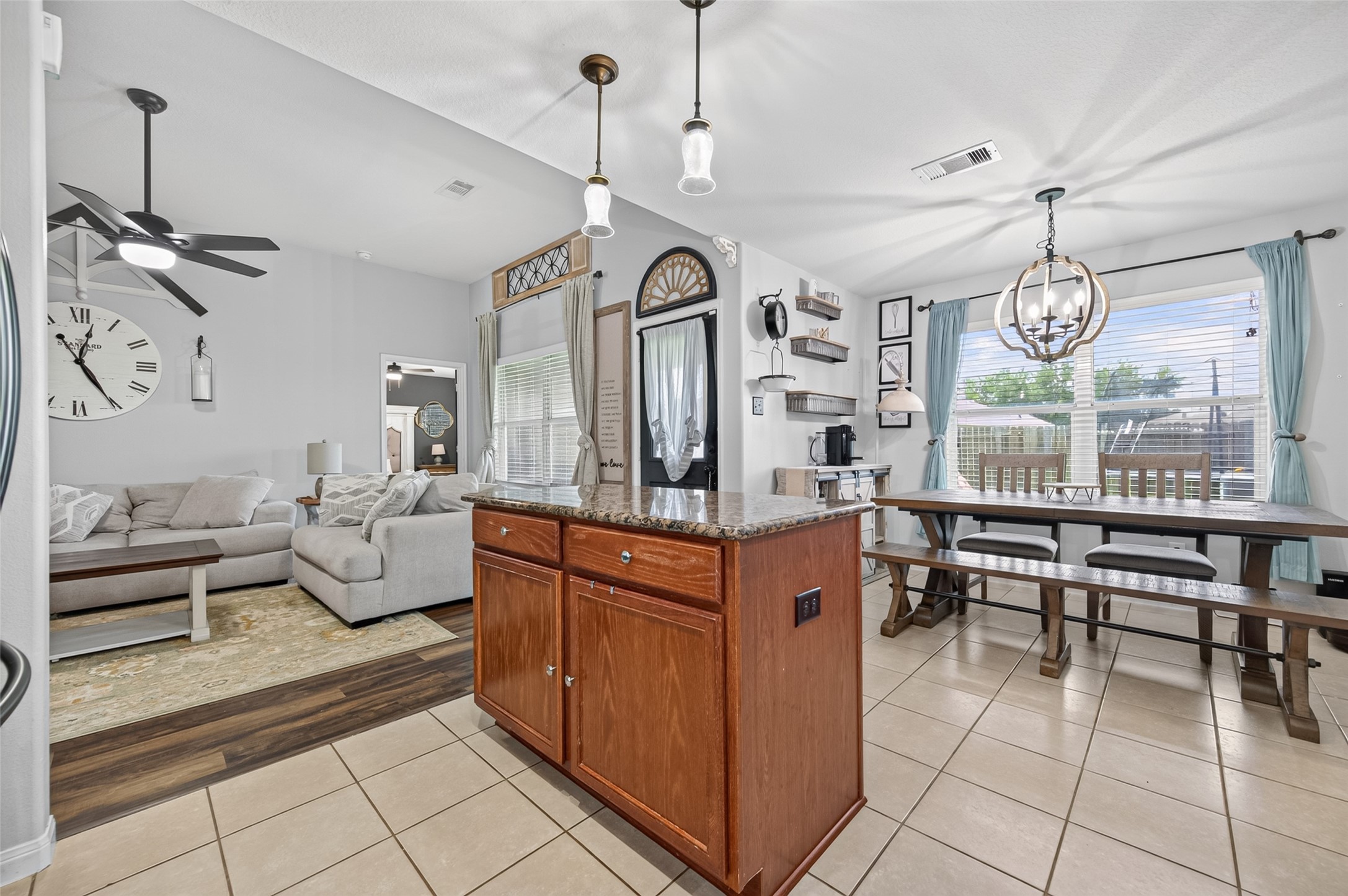 902 Marigold Road Baytown, TX 77521 - Photo 21 of 43