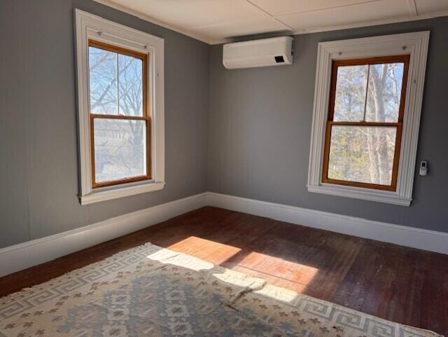 54 Elizabeth Street Portland, ME 04108 - Photo 9 of 10 53fd7441-a3e7-4b59-854b-2566b5b5f83d