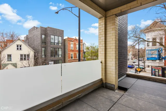 $3,200 | 1957 North Fairfield Avenue, Unit 4A, Chicago, IL 60647