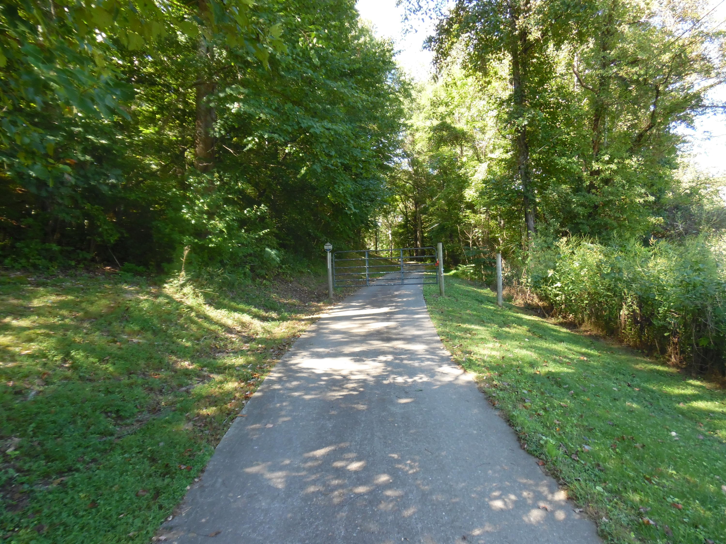 1425 Sulphur Springs Road Clinton, TN 37716 - Photo 16 of 37 Gated Entrance to Home
